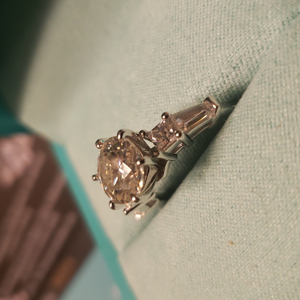 ring - Picture 12 of 16